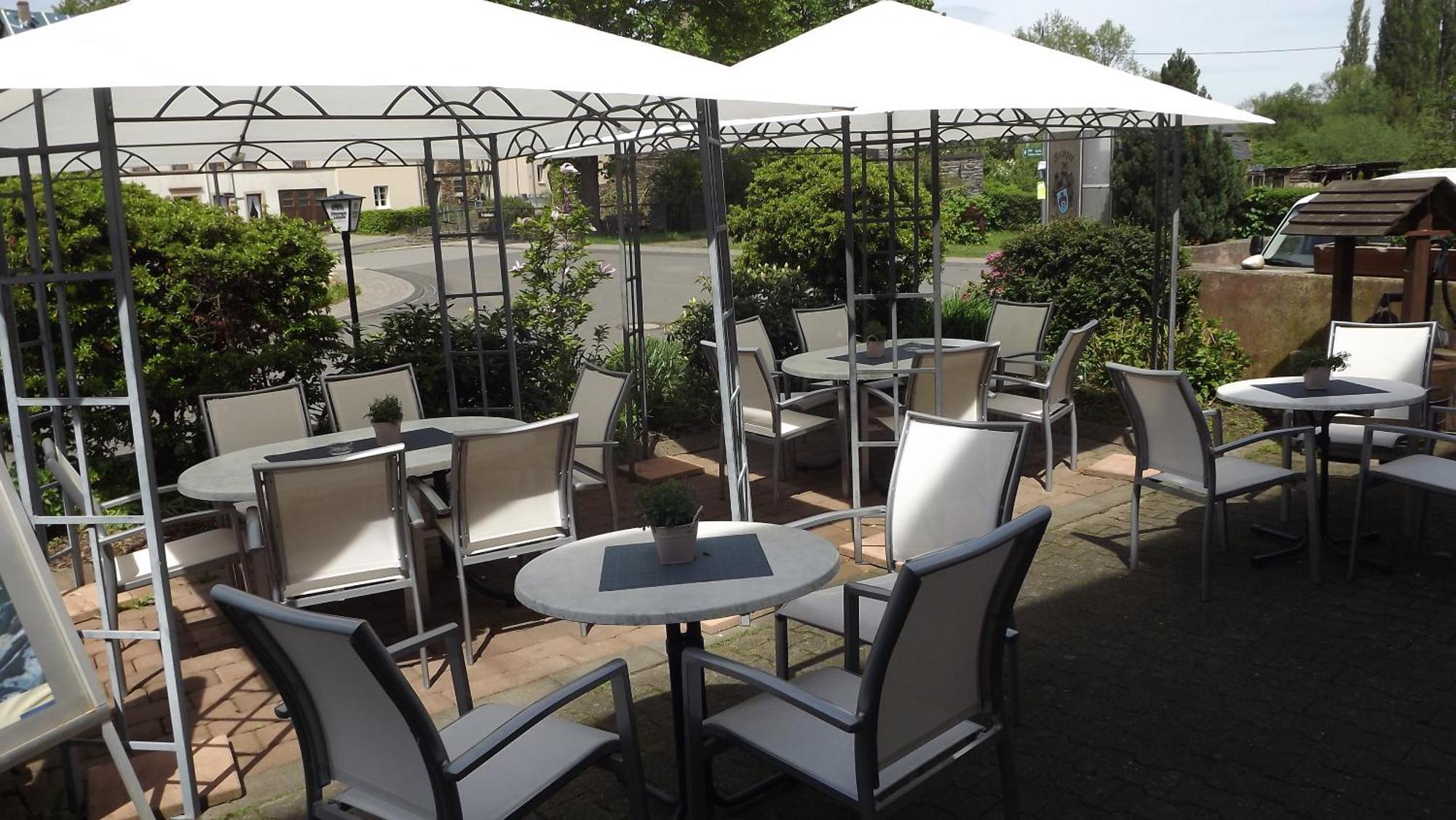 شقة Ferienweingut & Gutsrestaurant Becker Burgen  المظهر الخارجي الصورة